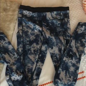 Lulu Lemon Cloud Print leggings